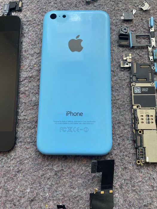 iPhone 5c 16gb icloud louk
