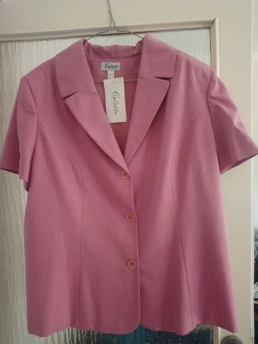 Żakiet damski z krotkim rękawem