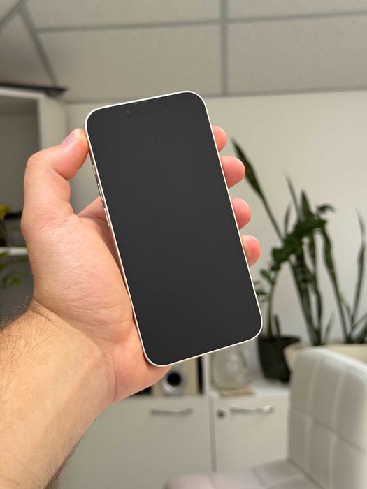 Apple iPhone 13 128GB Starlight Neverlock, 88% АКБ, Айфон 13 Білий Гарний стан