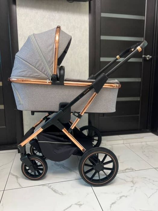 Продам коляску 3в1 Carello Aurora