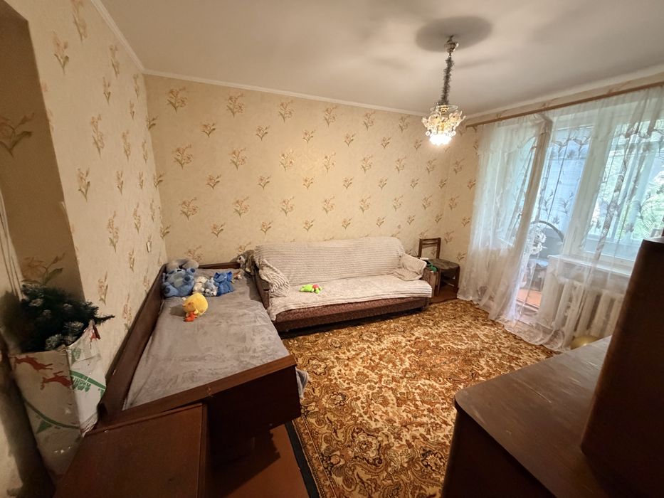 Продаж 3-х кім квартири 2/5 вул Космонавтів