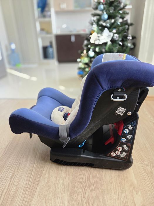 Автокрісло Chicco Eletta 0+ (0–18 кг)