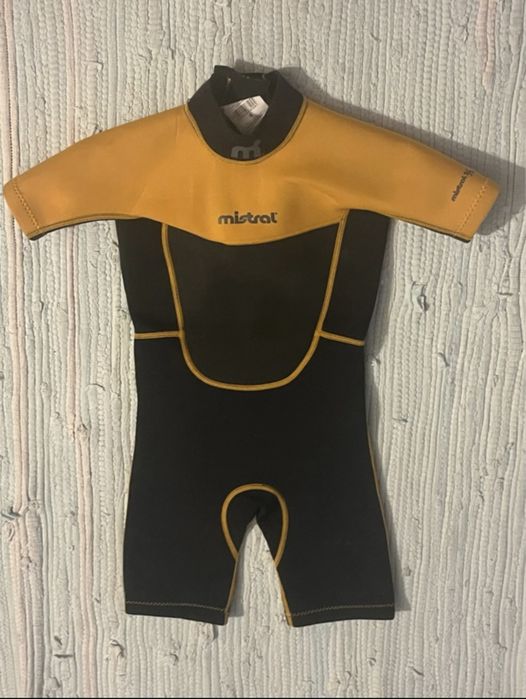 Fato mergulho criança