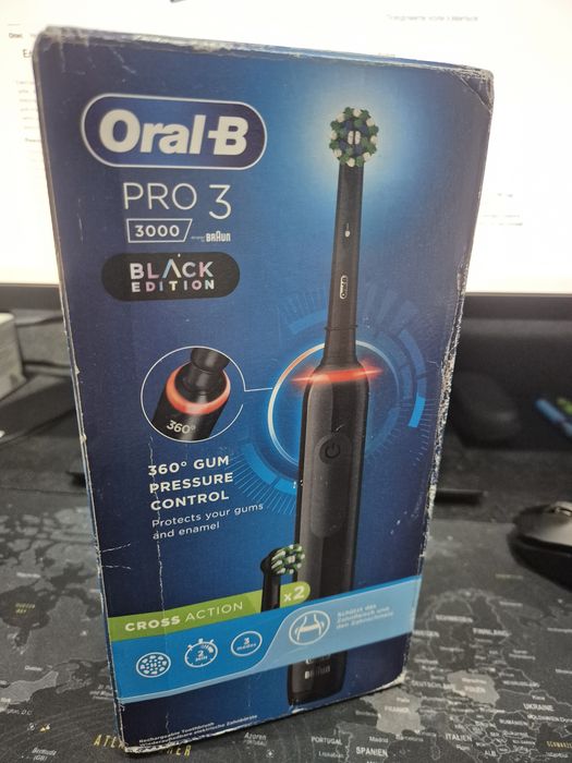Електрична зубна щітка Braun Oral-B PRO3 3000 black