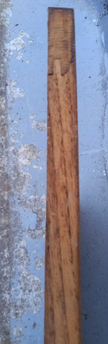 Armários cozinha em madeira maciça