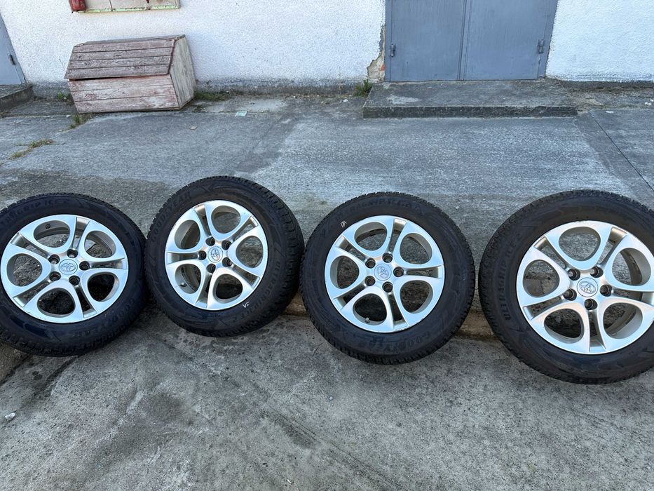 Титанові диски  R16 в комплекті з резиною TOYOTA Camry v50