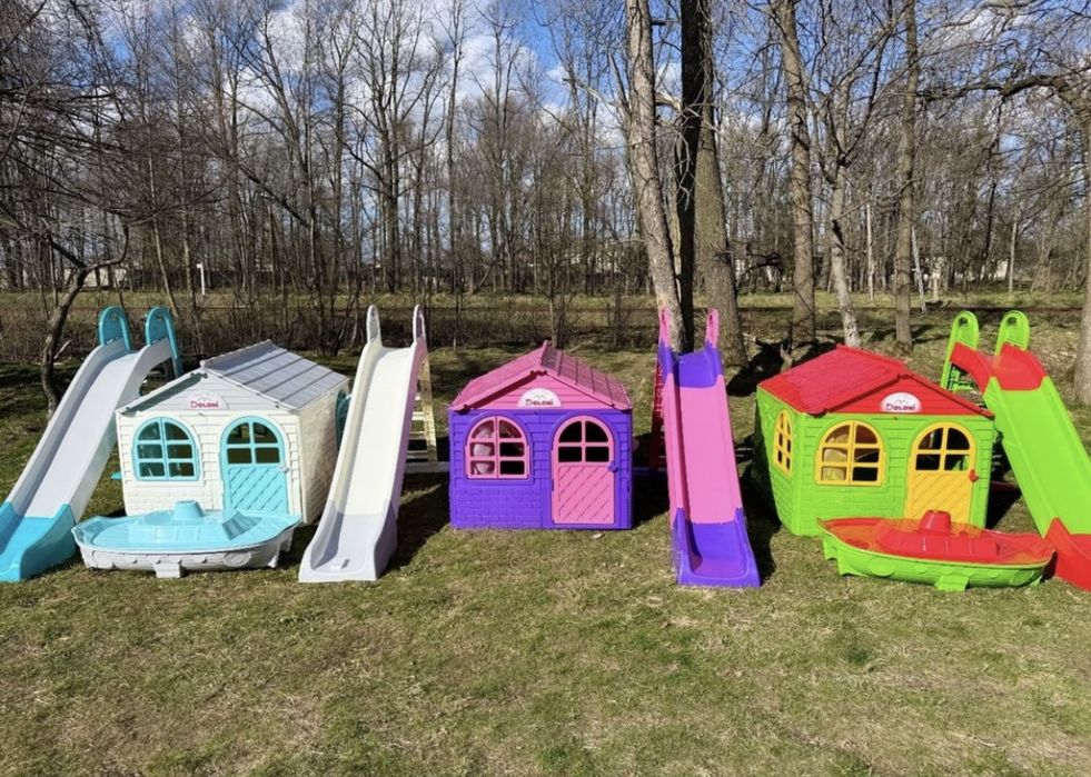 Набір дитячий будиночок гірка пісочниця стіл та стільці гойдалка