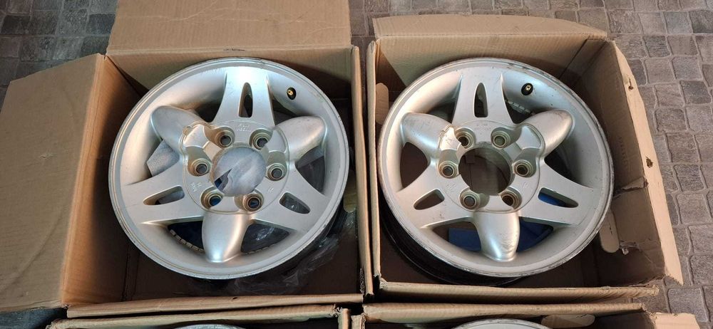 4 jantes 15" de Nissan terrano