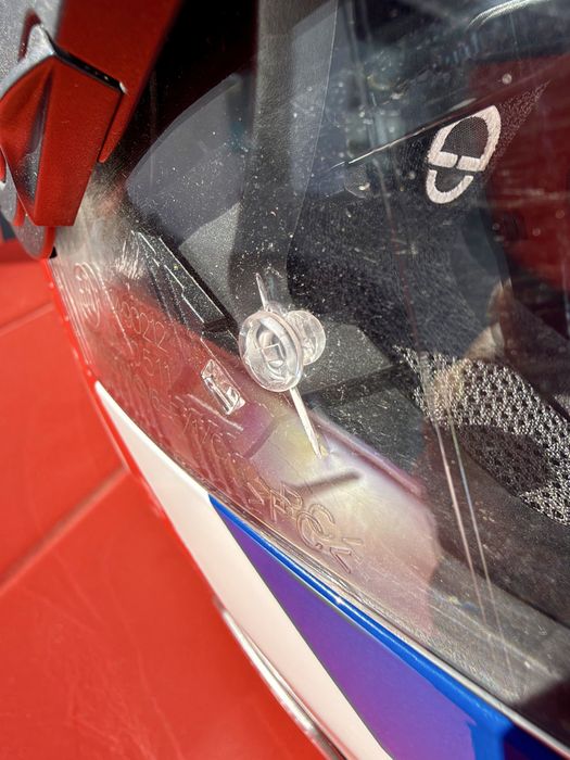 Schuberth E2 Explorer + Cardo Freecom 4X + acessórios
