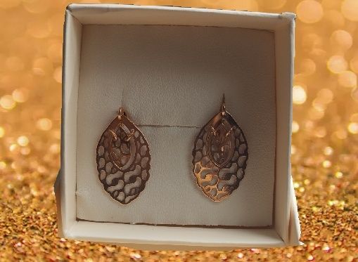 Продам сережки золоті