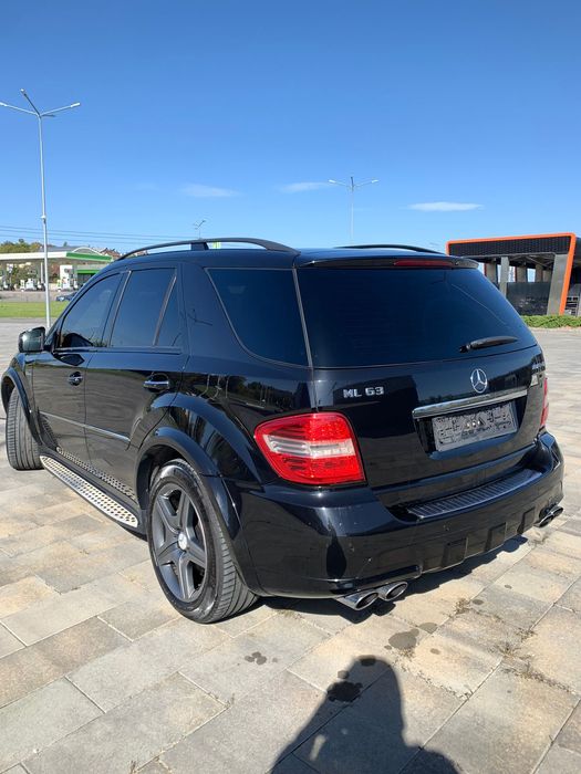 Продам Mercedes ML 63 AMG.