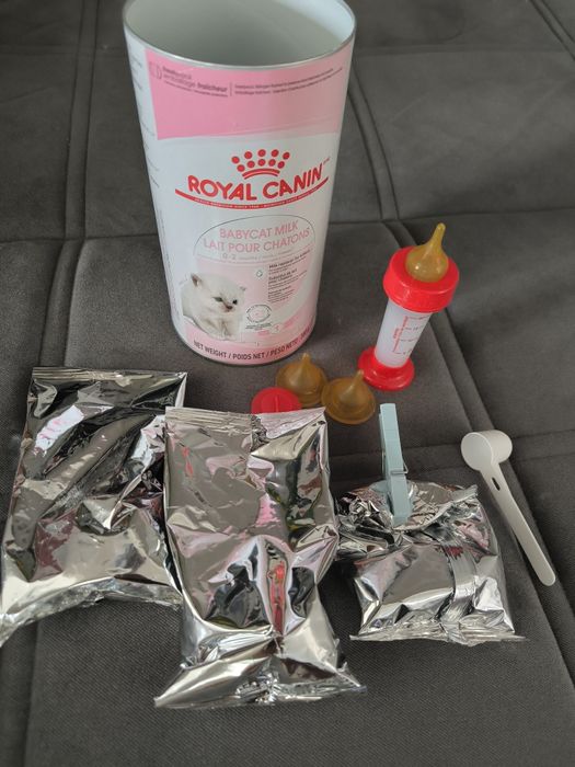 Vendo kit de leite da (Royal Canin) para gato filhotes de 1-4 semanas