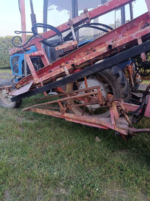 Kombajn do czosnku,pora,selera z nacią