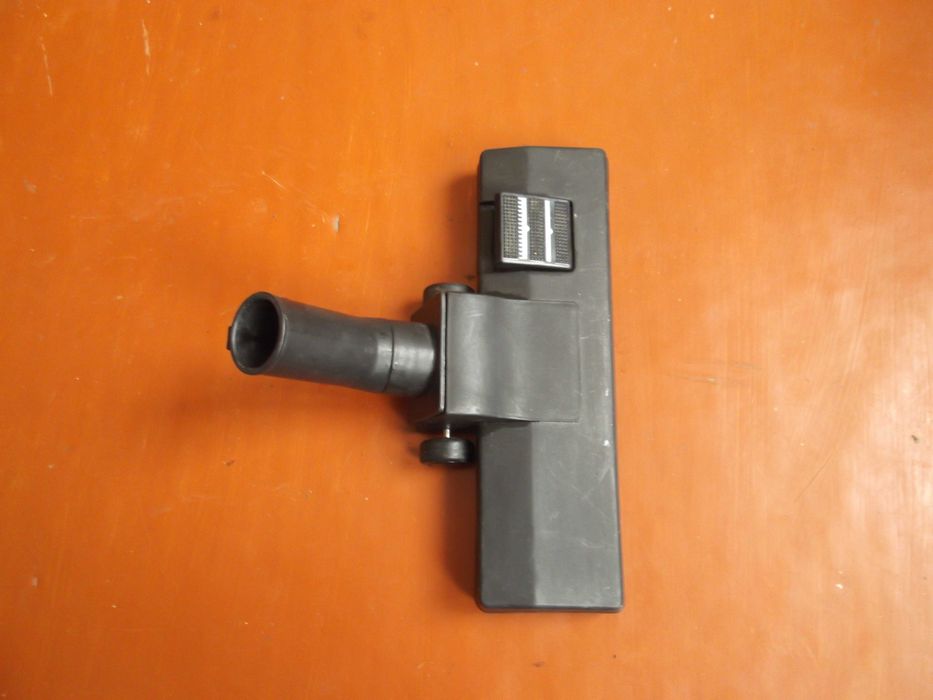 Щетка насадка до пылесоса, диаметр 32 мм.