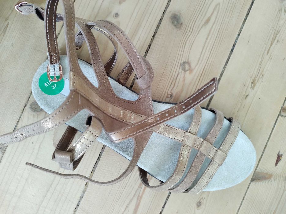 Clarks 36/37 nowe bez metki sandałki rzymianki skóra