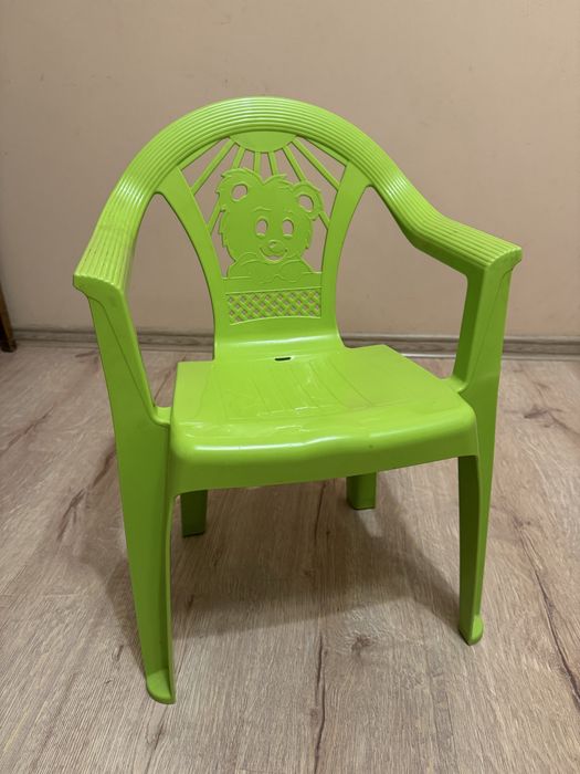 Дитячий стільчик
