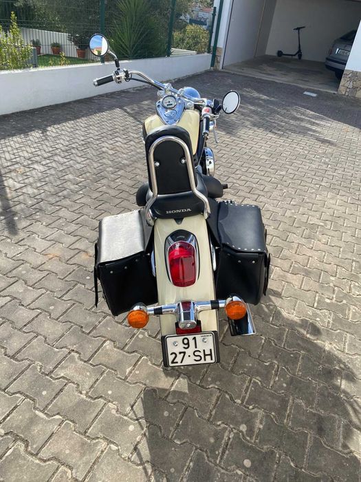 Honda Shadow 750
