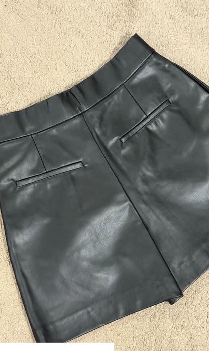 шкіряні шорти Zara