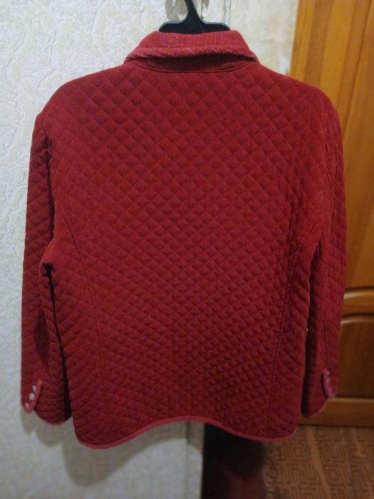 Безкоштовно куртка жіноча розмір S 44