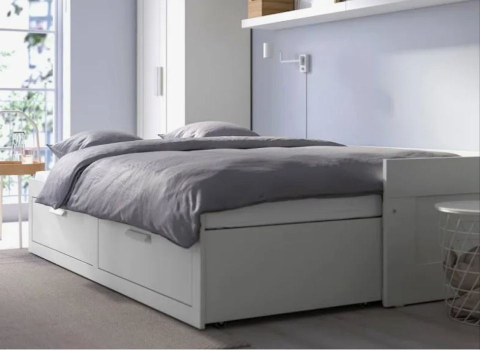 Cama IKEA Brimnes