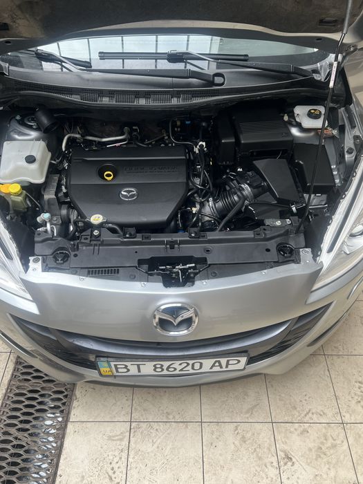 Mazda 5 офіціальна