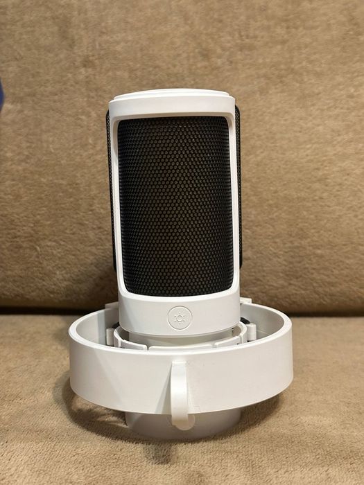 Микрофон FiFine ampligame a8w