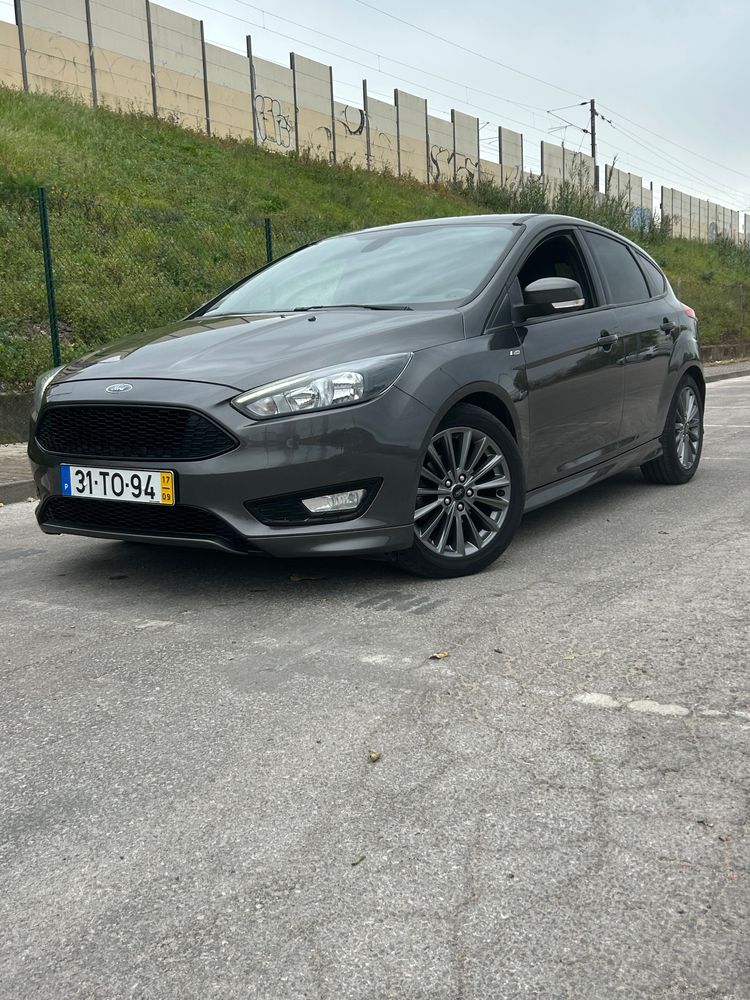 Ford Focus 1.0 EcoBoost MHEV ST-Line
