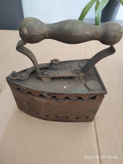 Ferro de engomar/passar a ferro