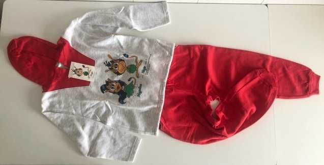 Vendo Fato de Treino, com Gorro,  Criança, Tam: 8 anos