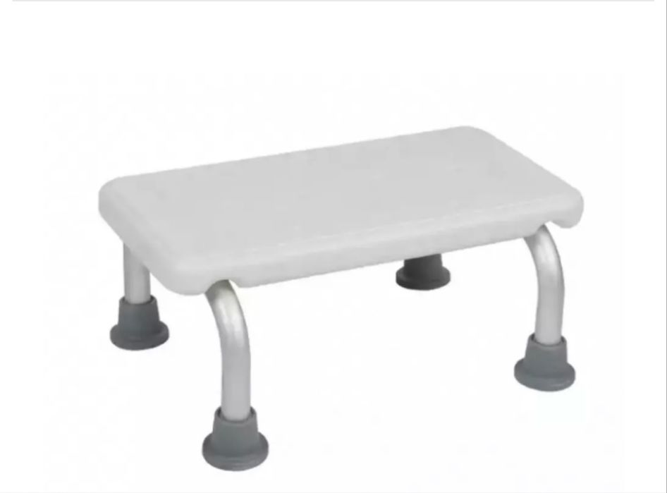 Табурет для душу і вани