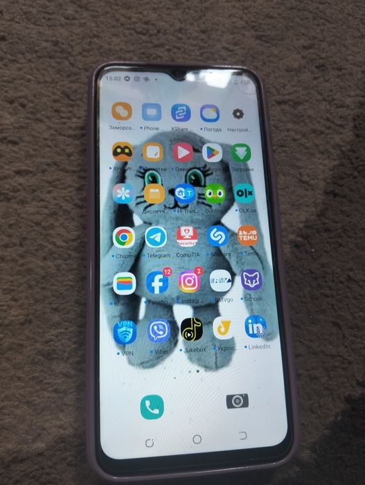 Techno spark 8c Смартфон