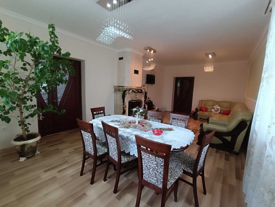 Продаж будинку з сонячними панелями, район школи №2, м. Дрогобич!