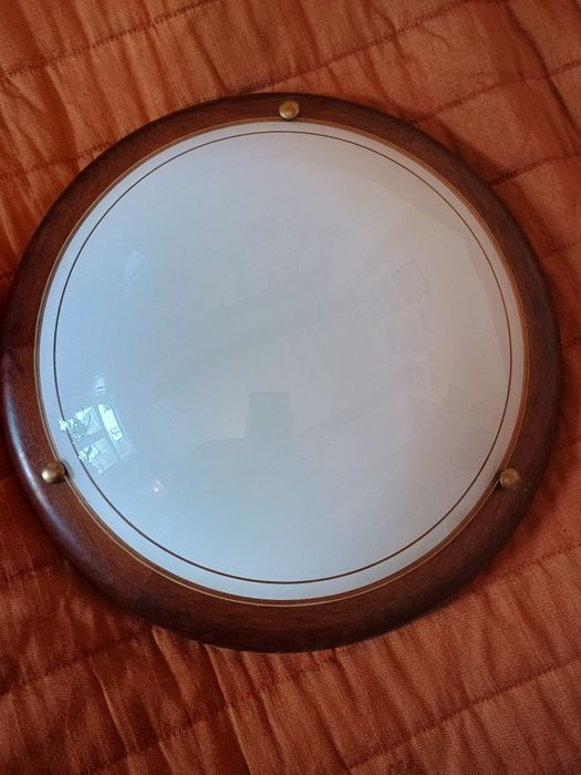 Okragly sufitowy plafon/lampa