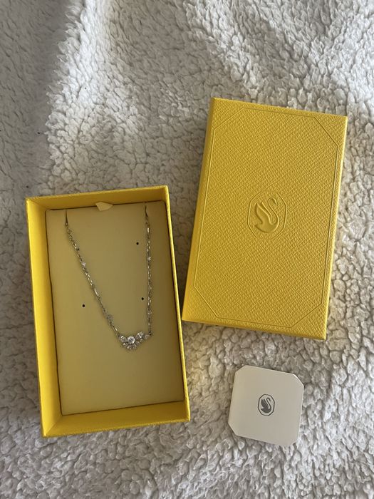 Colar Swarovski simples