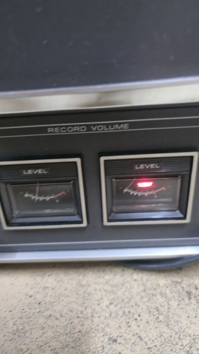 Magnetofon szpulowy Sony