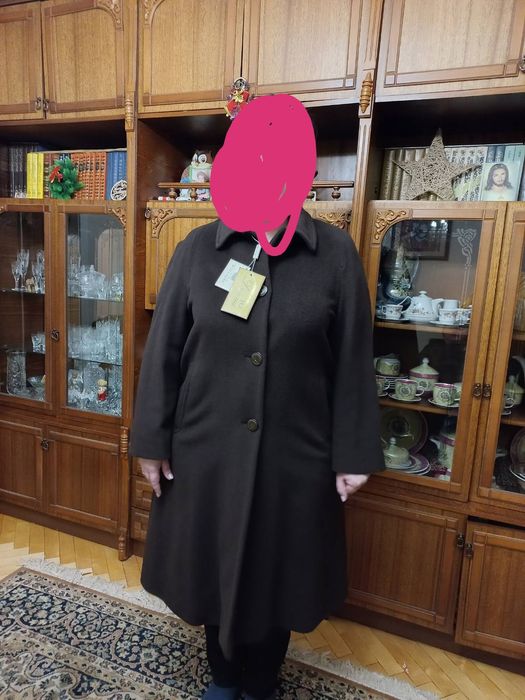 Весняне жіноче  кашемірове пальто