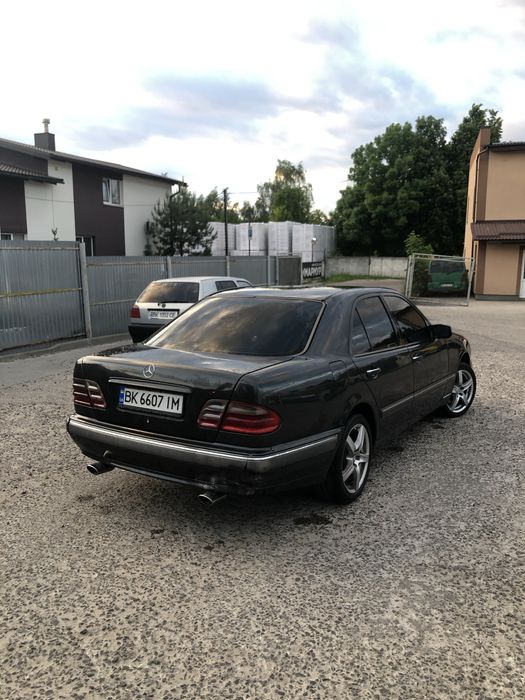 Продам мерседес W210 3.2 дизель