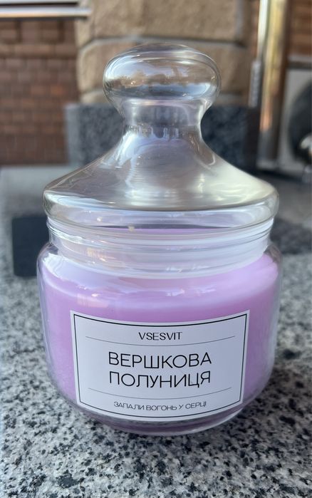 Свічка ароматна Vsesvit вершкова полуниця велика (L)