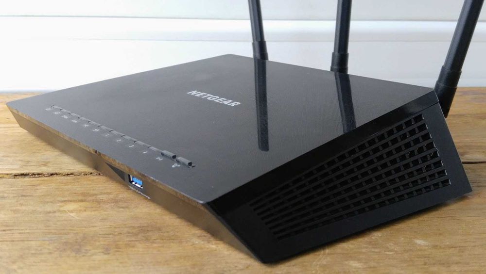 2,4+5 Ггц AC роутер NETGEAR Nighthawk AC1750 R6400v2 (США)
