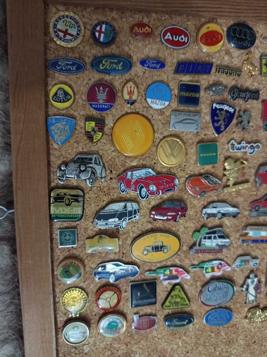 Pins de automóveis