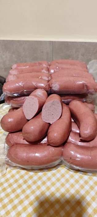 Ковбаса олень, сардельки, ковбаса сосиски з м'яса дичини (олень, козул