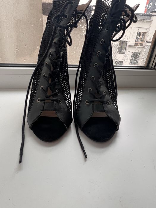 Туфлі для high heels