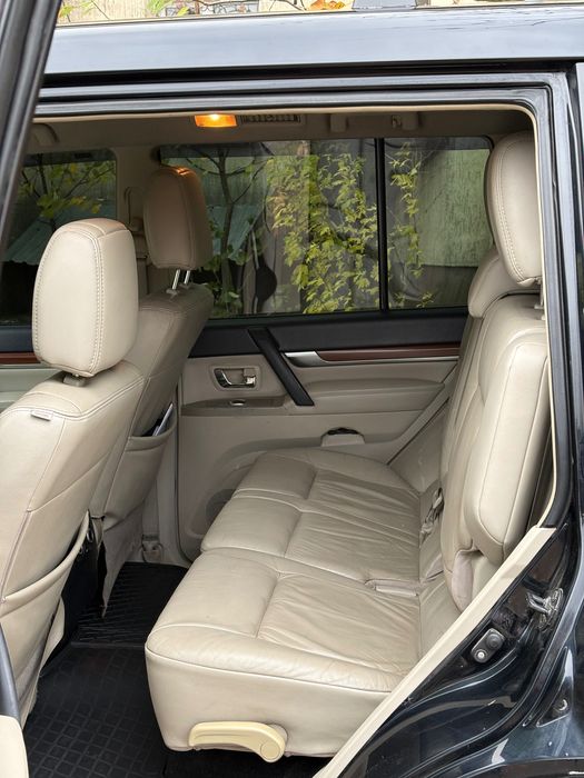 Мітсубісі паджеро вагон