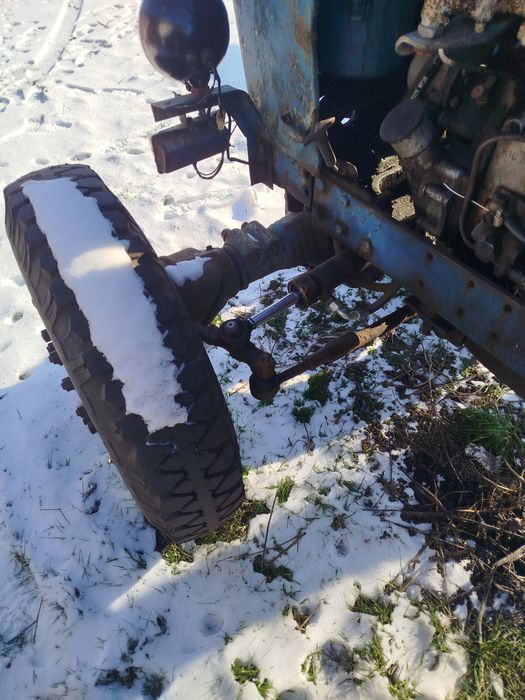 Трактор Т 40 з плугом