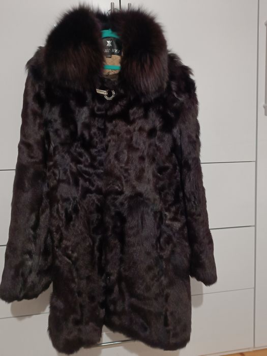 Полушубок жіночий