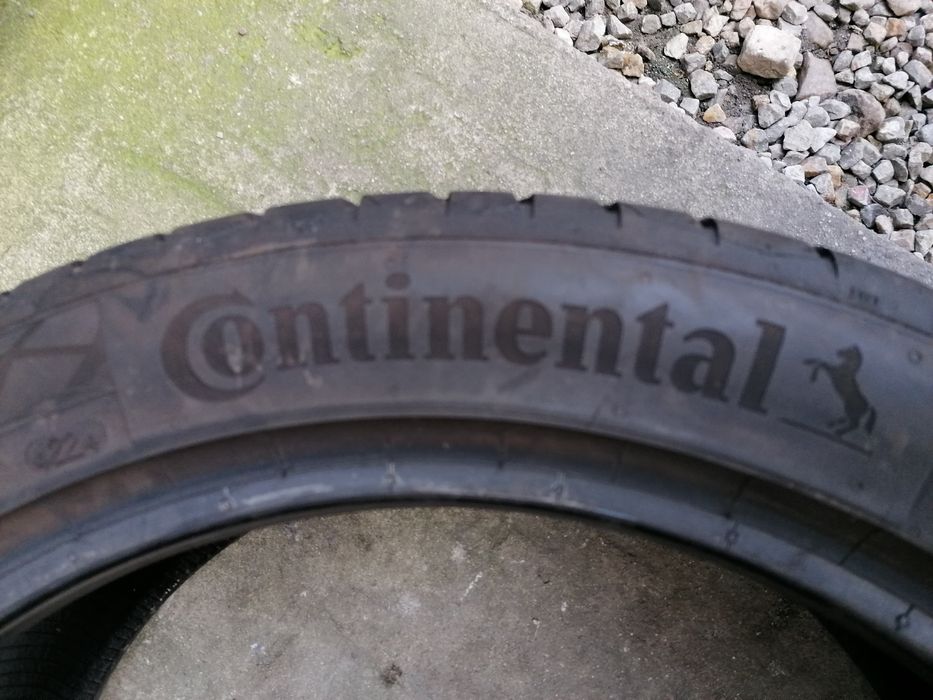 225/45/18 Continental