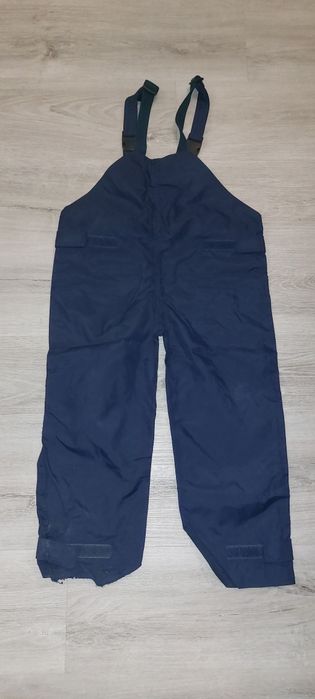 Spodnie przeciwdeszczowe przeciwśniegowe na szelkach