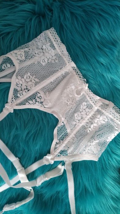 Pas do pończoch Róża Euterpe biały S NOWY