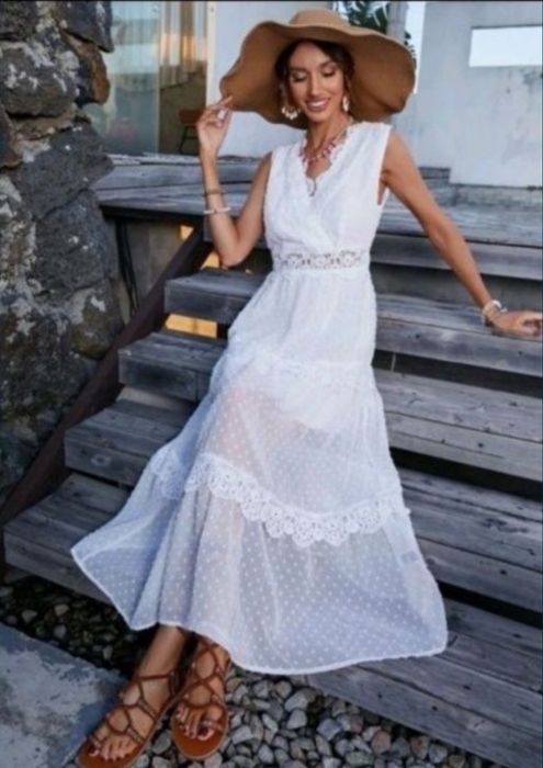 Sukienka biała maxi