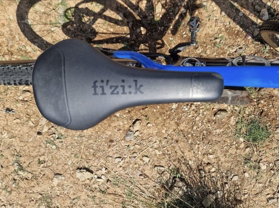 URGENTE!! PREÇO NEGOCIÁVEL!!Berria Bravo 29" M Quadro em carbono